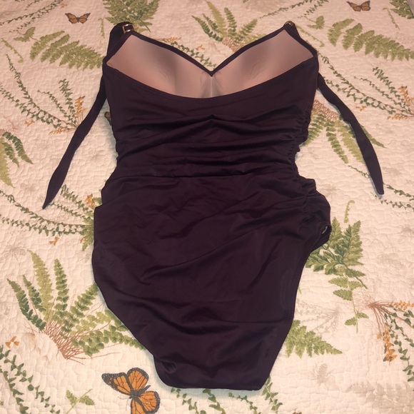 VS The Unforgettable one piece Vintage - Picture 8 of 16